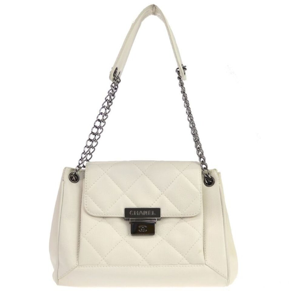 Chanel Pocket Accordion Flap Quilted Lambskin White Leather Shoulder Bag Bag